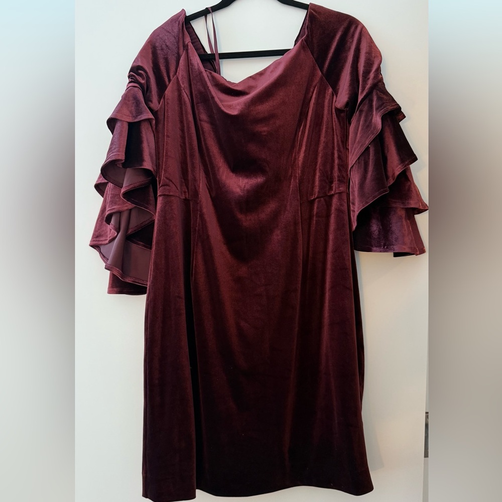 PRICE DROP ✨ Tahari Burgundy Velvet Off-the Shoulder Cocktail Dress
